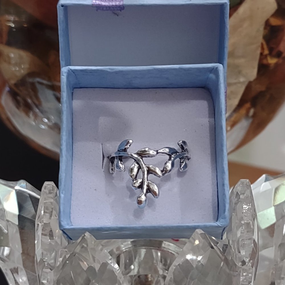 Silver Leaf Ring - image 2